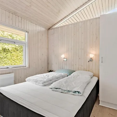 Beautiful In Juelsminde With Sauna Feriehus